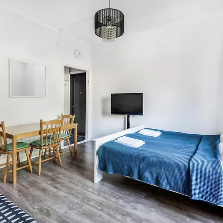Wehost Compact Travellers Hq With Super Location @vilhonvuorenkuja 6